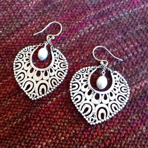Silpada W1813 Gray Pearl Filigree Sterling Silver Earrings